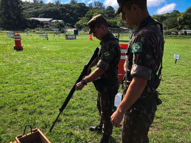 Instrução Guarda ao Quartel 4